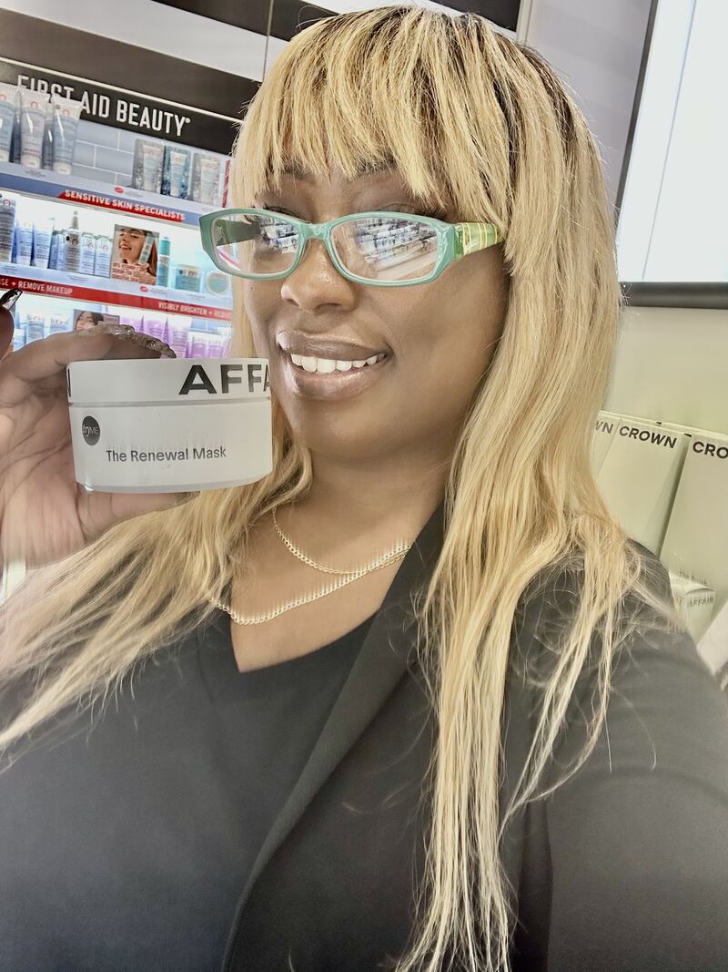 Beauty store content day